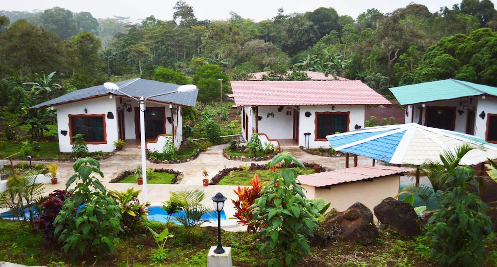 Piedras Blancas Lodge Пуэрто-Айора Экстерьер фото