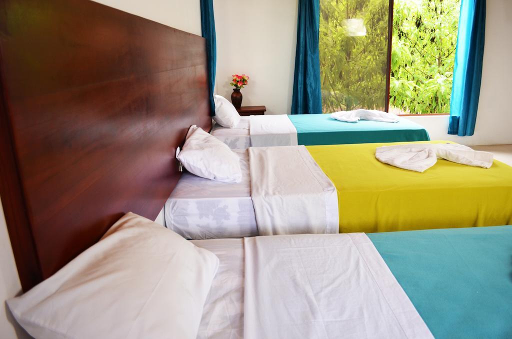 Piedras Blancas Lodge Пуэрто-Айора Номер фото